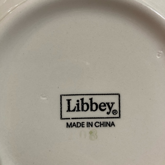 LIBBEY Santa Winter Forest Hand Painted Salad Cereal Soup Dish Bowls, Set of 4 - Picture 6 of 8